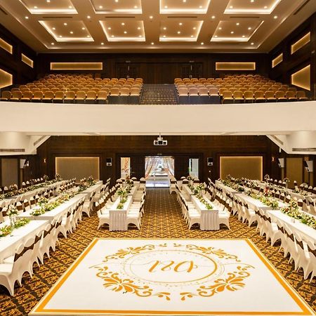 The King'S Meadows Hotel Golhalli Exterior foto