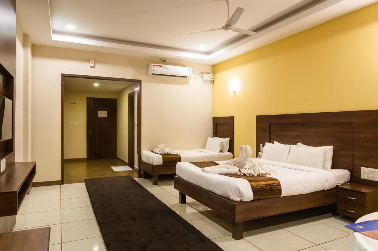 The King'S Meadows Hotel Golhalli Exterior foto